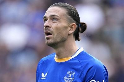 Jack Grealish bị loại khỏi đội hình Everton vì vô kỷ luật