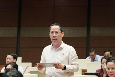 Đại biểu Trần Nhật Minh: Nghiên cứu chính sách hỗ trợ thực hiện dân chủ ở cơ sở địa bàn đặc thù