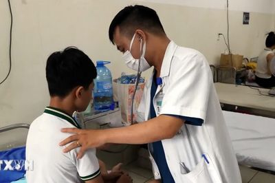 Đà Nẵng tăng cường phòng dịch bệnh, hạn chế ca bệnh chuyển nặng