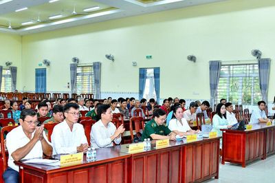 Hỗ trợ ngư dân chuyển đổi nghề gắn với chống khai thác IUU