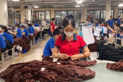 Dệt may góp lực vào kỷ lục 1.000 tỷ USD xuất nhập khẩu