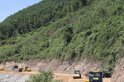 Tháo gỡ vướng mắc, thúc đẩy tiến độ dự án trọng điểm