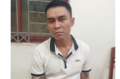 Bắt khẩn cấp đối tượng cướp giật điện thoại của nữ sinh