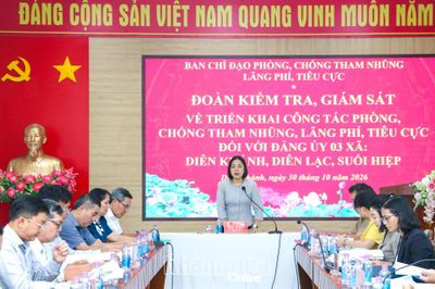 Phó Chủ tịch Thường trực Ủy ban MTTQ Việt Nam tỉnh Trần Thu Mai làm việc với Ban Thường vụ Đảng ủy 3 xã khu vực Diên Khánh