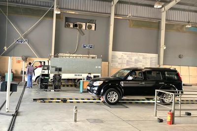 Bộ Xây dựng công bố giá tối đa kiểm định ô tô, xe nào có mức phí cao nhất?