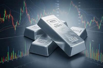 Ngày 30/10: Giá bạc giảm do áp lực lãi suất Fed đè nặng thị trường