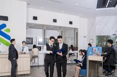 Standard Chartered dự báo GDP Việt Nam tăng 11% năm 2027