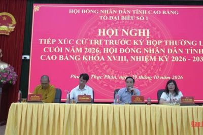 Chủ tịch UBND tỉnh Lê Hải Hòa tiếp thu, giải đáp nhiều kiến nghị của cử tri phường Thục Phán