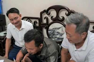 Xã Dương Hòa: Vận động người dân ký cam kết bảo đảm vệ sinh môi trường