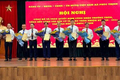 Xã Phúc Thịnh trao quyết định công nhận 26 trưởng thôn nhiệm kỳ 2026-2031