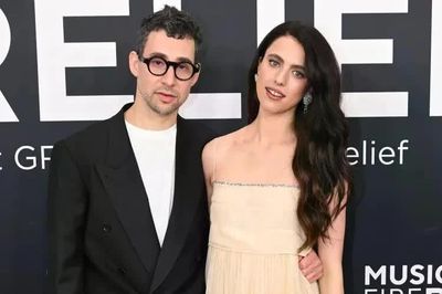 Cặp đôi Jack Antonoff - Margaret Qualley 'đường ai nấy đi' sau 3 năm bên nhau