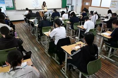 Hàn Quốc: Gian lận thi đại học bằng kính thông minh sẽ bị truy cứu trách nhiệm hình sự