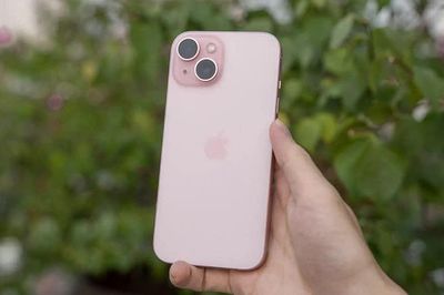 [GALLERY] iPhone 15 Pro tụt giá sốc, dẫn đầu top iPhone cũ đáng mua