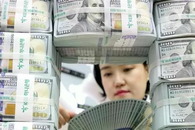 USD có thể tiếp tục tăng giá bất chấp tình hình chính trị tại Mỹ