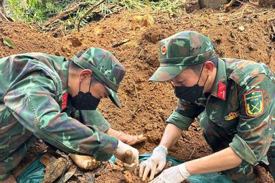Tìm thấy 2 hài cốt liệt sĩ tại Quảng Ngãi