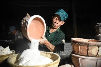 Làng muối Tuyết Diêm: Giữ di sản, mở hướng sinh kế mới