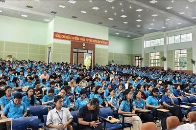 Lan tỏa thông điệp 'Thượng tôn pháp luật vì một biển đảo bình yên và phát triển'
