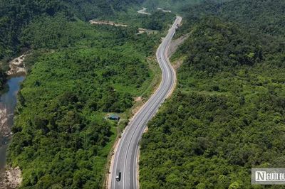 Cao tốc La Sơn - Hòa Liên: Cung đường 4 làn xe uốn lượn giữa núi rừng Bạch Mã