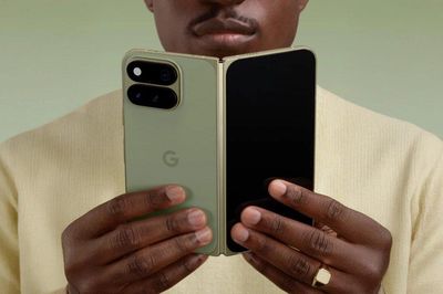Xếp hạng 10 smartphone màn hình gập được chuyên gia đánh giá cao nhất