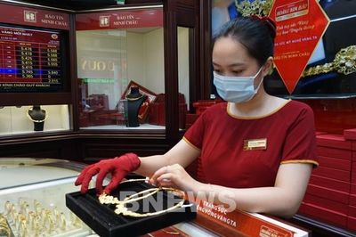 Khi dòng tiền rời xa kim loại quý