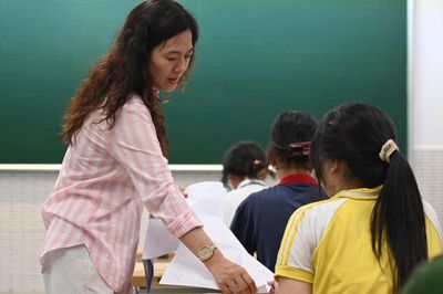 Đề xuất thi lớp 10 với 2 môn: Kỳ vọng việc học tiếng Anh sẽ thực chất hơn