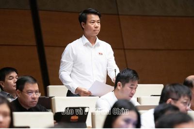 Kiến nghị đẩy nhanh triển khai các Chương trình mục tiêu quốc gia và tiếp tục hoàn thiện cơ chế vận hành chính quyền địa phương 2 cấp