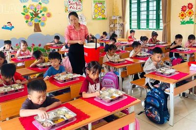 Để chính sách hỗ trợ ăn trưa cho học sinh vùng biên phát huy hiệu quả