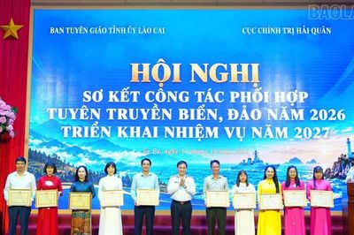 Lào Cai tăng cường phối hợp tuyên truyền biển, đảo