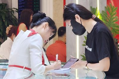 Lấy hóa đơn khi mua hàng: Thói quen nhỏ, quyền lợi lớn