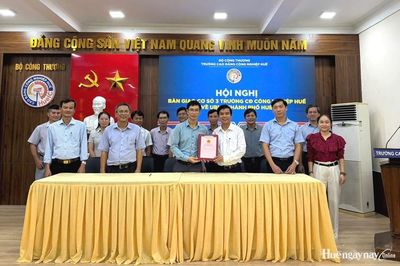 Bàn giao Cơ sở 3 Trường Cao đẳng Công nghiệp Huế để mở rộng Trường THPT Phan Đăng Lưu