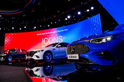 Mercedes-Benz Việt Nam khai màn triển lãm xe sang hơn 100 tỷ đồng, ra mắt loạt xe điện hóa mới