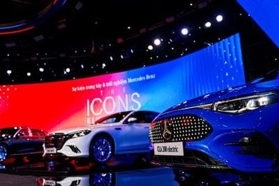 Mercedes-Benz trình làng xe mới tại The Icons, Electrified