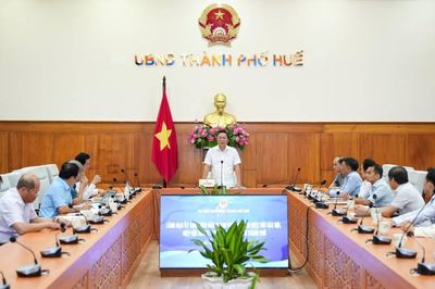 Huế cam kết theo sát, tháo gỡ khó khăn cho doanh nghiệp