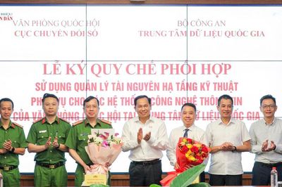 Khẩn trương chuyển hai hệ thống lõi của Quốc hội lên Trung tâm Dữ liệu Quốc gia