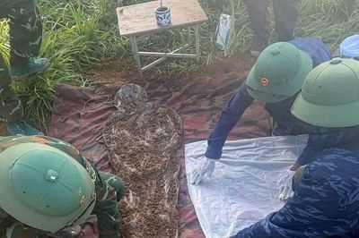 Quy tập 8 hài cốt liệt sĩ cùng di vật trong chiến đấu và đồ dùng cá nhân tại Quảng Trị