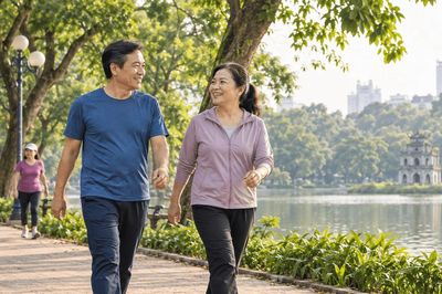 Tuổi trung niên: Đừng đợi cơ thể lên tiếng mới chăm sóc sức khỏe