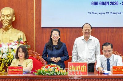 Cà Mau hợp tác với Saigontourist Group phát triển du lịch