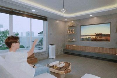 Cuộc sống ngầm triệu đô của nam ca sĩ sở hữu chuỗi kinh doanh và penthouse chục tỷ tại TP.HCM