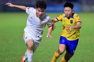 V.League 2026-2027: Kịch tính phút bù giờ, Hà Nội FC và Bắc Ninh cùng giành chiến thắng