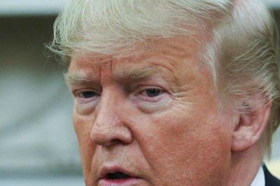 Phản ứng bất ngờ của TT Trump khi Iran dội tên lửa vào căn cứ quân sự Mỹ