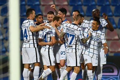 Inter Milan giành Scudetto sau 11 năm
