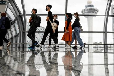 Vì sao Singapore không hoảng sợ trước biến chủng Omicron?