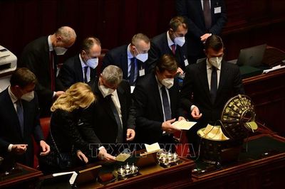 Vẫn chưa có người chiến thắng trong cuộc bầu cử tổng thống Italy
