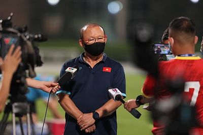 HLV Park Hang Seo dẫn dắt U23 Việt Nam ở Dubai Cup 2022