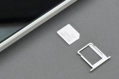 Mong ước của Steve Jobs là sản xuất chiếc iPhone không có khe sim