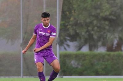 Bùi Hoàng Việt Anh vinh dự khi đeo băng đội trưởng U23 Việt Nam