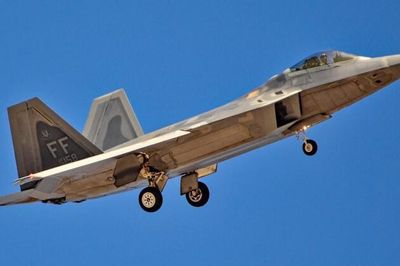 Đâu là lý do khiến Mỹ dự định cho tiêm kích F-22 'nghỉ hưu' sớm?