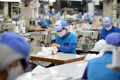 Nhà máy khát lao động khi người trẻ đổ xô chạy xe ôm công nghệ