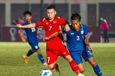 Tái đấu U19 Việt Nam, Thái Lan vội vã 'chỉnh' hàng thủ