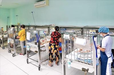 Hà Nội: Ngăn chặn virus Adeno bùng phát